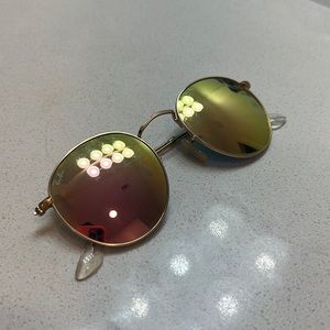 pink round frame ray bans